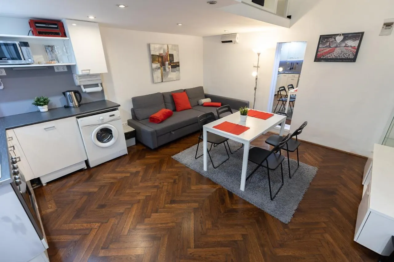 Bright & Shine Apartment Budapest