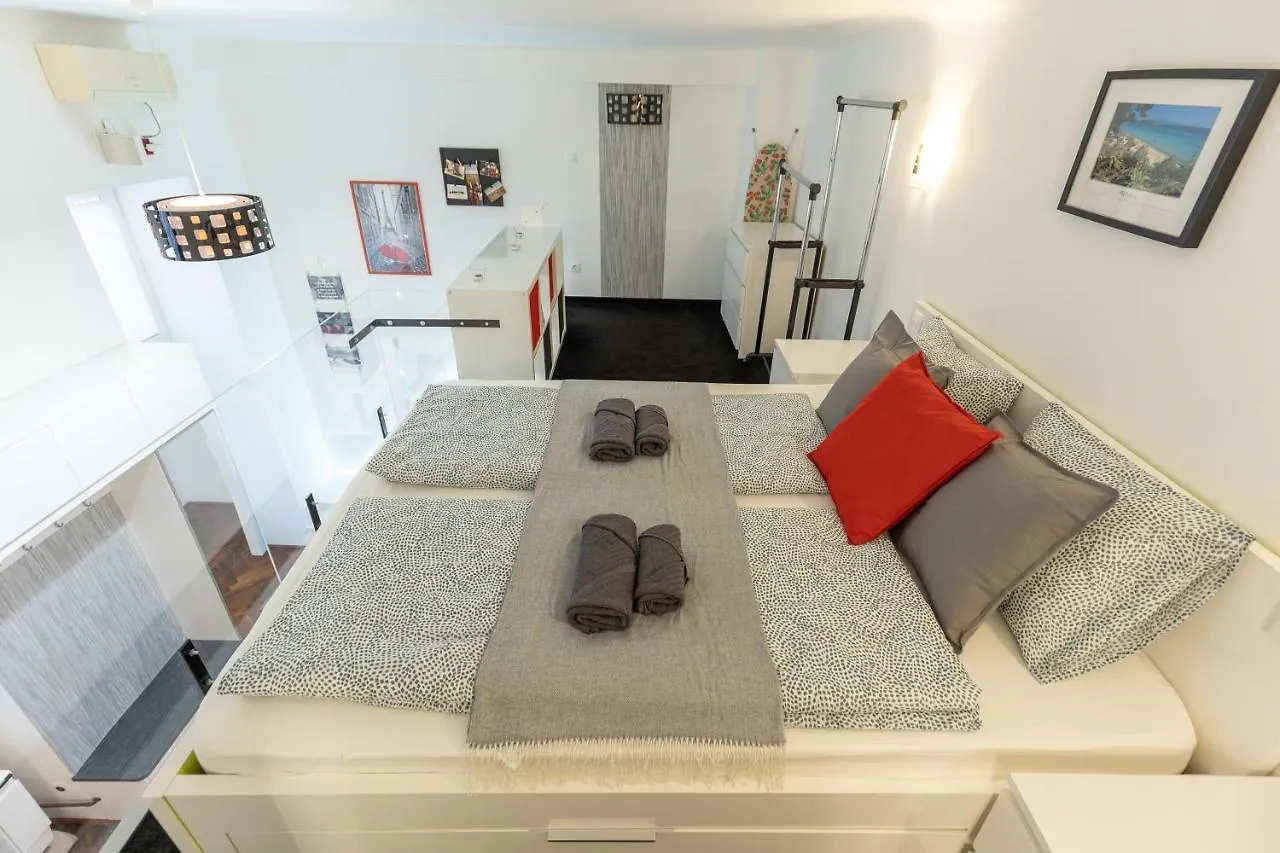 Bright & Shine Apartment Budapest 0*,  Hongrie