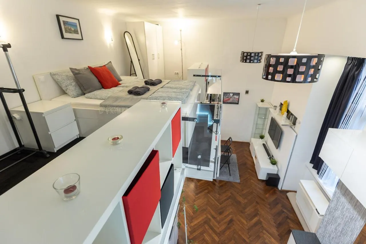 Bright & Shine Apartment Budapest