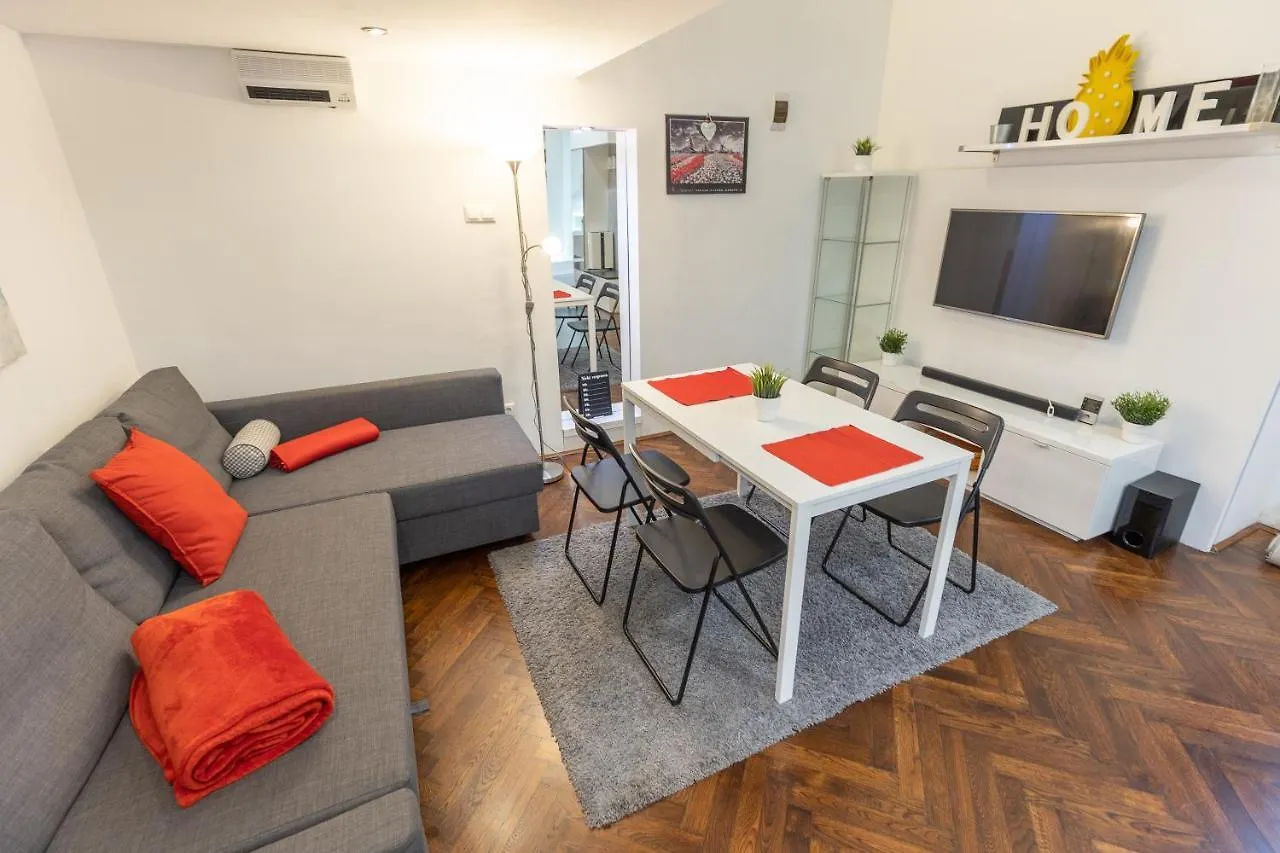 Bright & Shine Apartment Budapest